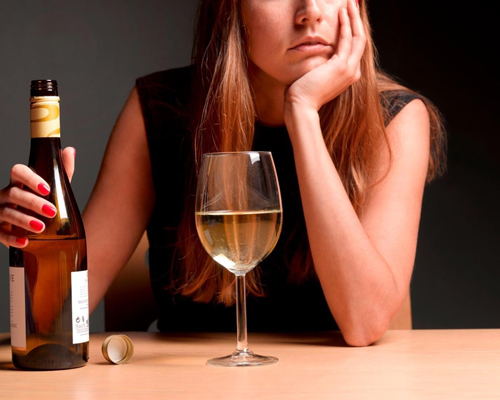 Анонимное лечение женского алкоголизма в Тетюшах